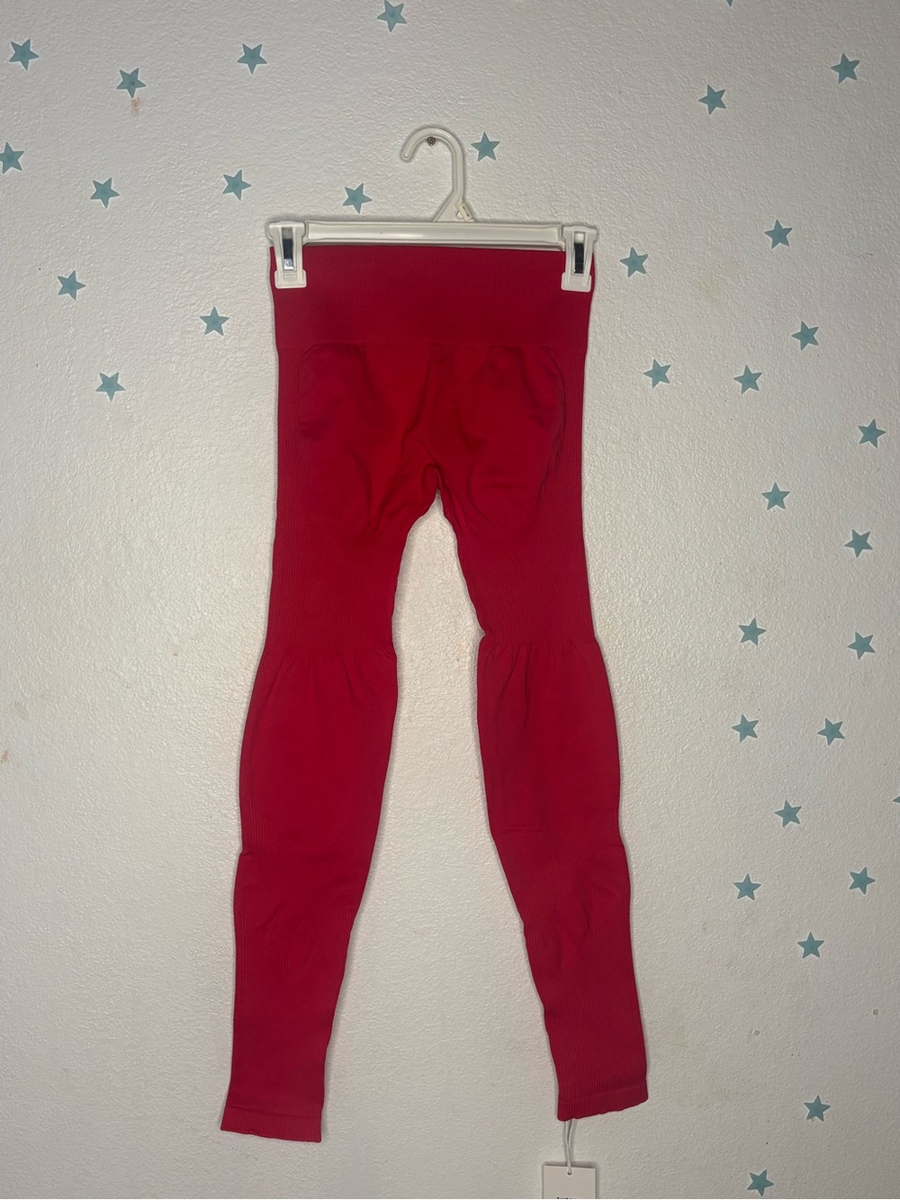 Thrivin workout leggings brand new tags & original bag size s strawberry red